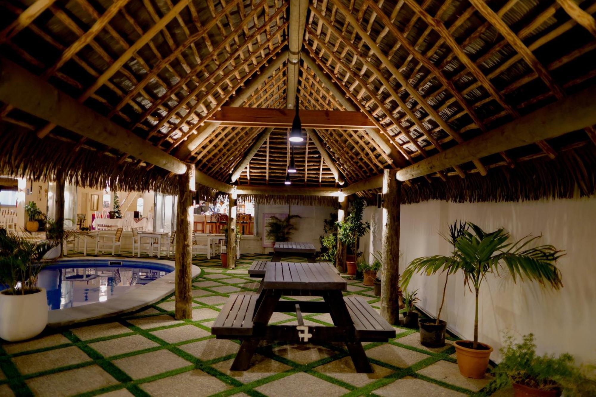 Aquarius On The Beach Nadi Exterior photo