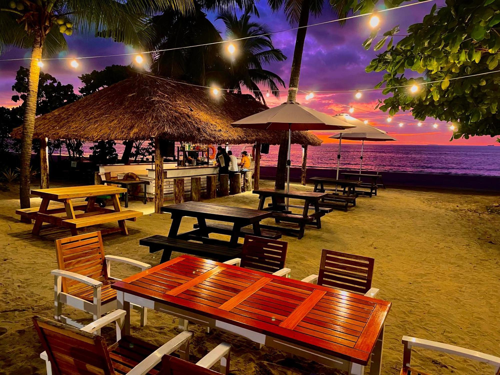 Aquarius On The Beach Nadi Exterior photo