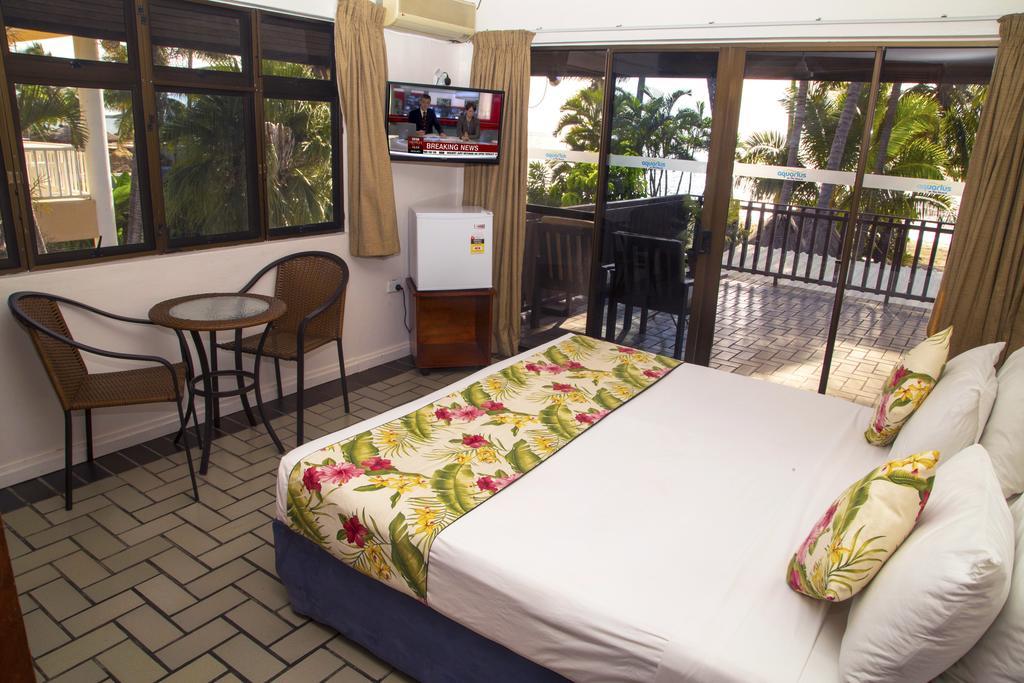 Aquarius On The Beach Nadi Exterior photo